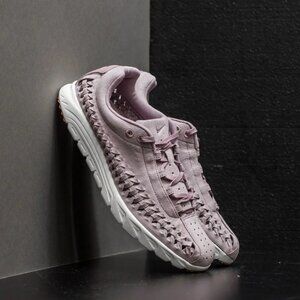 NIB Nike Women's Mayfly Woven Plum Fog US 9.5 RARE!